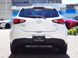 リアまわりのデザインや車幅感を確認できます。