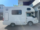 中古車といえど見た目はパリッと美しく!各種薬剤や研磨機器を使い分けてボディ細部までツヤツヤに仕上げます。ご購入時にはボディコーティング施工をセットでご注文がおすすめです♪