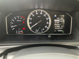 見やすいメーター類は、運転に必要な情報を的確に表示。運転状況を常に把握し、安全運転をサポートします。