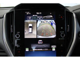 リバースギアに入れると全方位カメラとバックカメラ!さらに下には後退時ブレーキアシスト付きのリア障害物センサー画像が表示されます!これなら車庫入れも安心ですね