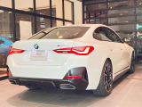 BMWのメカニックによる、100項目の納車前点検エンジン、ミッション、マフラー、電気系統やコンピュータなどを詳細に点検します。交換基準の部品があれば、純正部品を使用し整備した後にお客様にお渡しします。