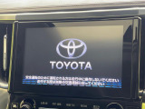 【純正ナビ】人気の純正ナビを装備しております。ナビの使いやすさはもちろん、オーディオ機能も充実!キャンプや旅行はもちろん、通勤や買い物など普段のドライブも楽しくなるはず♪