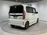 自動車保険・JAFも取り扱っております。また、お客様のご希望で保証延長(有償・一部の車種では取り扱いできません)もご準備しております。