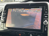 停車中にはTVの視聴が可能です。休憩時間にニュースや番組を楽しめます。