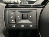ステアリングスイッチ搭載!ハンドルひとつで手を離さなくても運転中視線をそらさなくても操作が出来て便利です♪