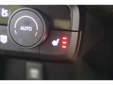 シートヒーター装備付き車!!座席に埋め込まれた電熱線によりシートを暖めることが出来る装備で、温められたシートは、寒い冬には最適です!!
