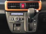 温度を設定すれば、自動で車内の温度管理をしてくれる優れものです♪ATミッションで運転楽々