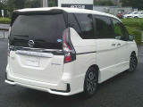 セレナ 1.2 e-POWER ハイウェイスターV 