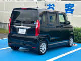 弊社はホンダディーラーです。中古車も販売しておりますが新車も力を入れております!各種試乗車も取り揃えお客様のご要望にあった車種をご提案させて頂きます。人気車を是非店頭で体感して下さい!