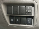 お車の販売だけではなく、お車の買い取りだけもさせていただいております!