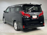 その他にも各種保険、お車の買取(T-UP)、JAF、TSカード、携帯電話などの取扱いをしております。詳しくはスタッフにお尋ねください。