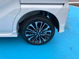 新車メーカー保証に準じた保証を1年間無償で受けられる「まごころ保証」、さらに保証を延長できる「まごころ保証プラス」「まごころ保証プラス&alpha;」をご用意しております。