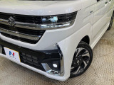 【シーケンシャルターンランプ付きLEDヘッドライト】人気の『流れるウィンカー』付きのLEDヘッドライトを装備♪高級感はもちろん、点灯時は存在感たっぷりで他車からも認識されやすく安心です。