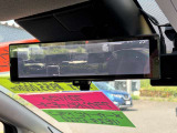 後席等に積み荷が多い状態でも後方をカメラ画像でルームミラーに表示する為視界の妨げにならないスマートルームミラー