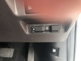 ETCはスッキリビルトイン。2.0なので特定のICから途中下車もok