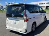 セレナ 2.0 ハイウェイスターV 4WD 