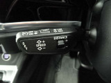 前方車両を感知して一定の車間距離を保ちながら追従走行するアダプティブクルーズCが装備されております。ロングドライブにはぜひ欲しい機能です。