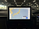 ディスプレイオーディオやカーナビは、現代のドライブにおいて欠かせない装備のひとつです。初めての場所でも迷いにくく、快適なルート案内で運転をサポートします。移動中のエンターテインメント性も高まります。