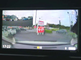 運転状況を映像と音で記録し、ドライブの思い出残しやドライバーの運転チェックができる、便利なドライブレコーダーを装備!あおり運転対策に役立つ後方撮影付きで、安心です♪ナビ画面に映し出すので、便利です!