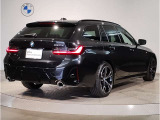 BMWのお車は、&ldquo;駆け抜ける歓び&rdquo;を体現しております。走行の安定性とコーナリングの良さを追求し、思い通りにハンドルの操作可能です。