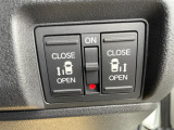 【パワースライドドアスイッチ】運転席から、後部座席の開け閉めが可能なボタンです!ワンプッシュで作動するので、手が塞がっている人などサポートに便利ですね♪