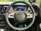 【ステアリングスイッチ】運転中、前方から目線をそらすことなく、オーディオ等の操作が可能な便利機能!安心&快適なドライブを演出してくれます♪