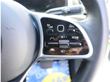 【車屋】として、長く車業界に従事した経験豊富なスタッフが在籍しております。