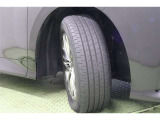 タイヤサイズ 225/60R18。