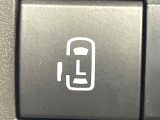 【パワースライドドア】スマートキーや運転席のスイッチでスライドドアの開閉が可能♪電動だから力を入れてドアを開ける必要が無く、小さいお子様でも、重い荷物を持っている時もラクに開け閉めできます♪