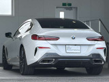 この度は弊社認定中古車をご覧いただき誠にありがとうございます。弊社はBMW 正規ディーラーですので遠方のお客様も安心してご購入下さい。ご不明な点がございましたらお気軽にお申し付けください。