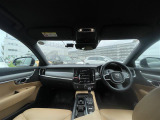 ◆LIBERALAは、輸入車選びの新たなスタイルを提案するインポート・セレクト・ブランドです。オーナー様となる方がクルマから直接感じる感性を第一にした、最良の一台との出会いをコーディネートいたします。