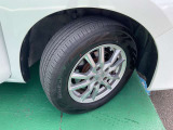 タイヤサイズは195/65R15社外アルミホイール付き!(夏タイヤ装着)冬タイヤ、ホイール注文も承っております☆