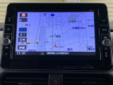 純正メモリーナビを装備。タッチパネル式で使いやすく、お出かけもラクラクです。
