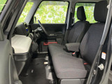 運転しやすいシンプルな操作性。あらゆるドライバーが安心して運転できる環境が整っています。快適な運転体験を。