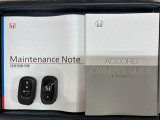 スマートキーは鍵をバッグに入れたままでもドアロックの開閉やエンジンのON・OFFができます。夜間や雨の日も鍵を探さなくて良いので便利です。