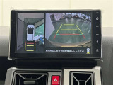 バックカメラ、パノラミックビューモニター付きで視界良好
