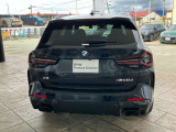 BMWエフィシエントライトウェイト 適切な素材を適切な部位にをコンセプトに基づき設定された軽量構造で重量の軽減し剛性を高め、卓越した俊敏性を可能にします。