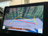 【バックカメラ】駐車時に後方がリアルタイム映像で確認できます。大型商業施設や立体駐車場での駐車時や、夜間のバック時に大活躍!運転スキルに関わらず、今や必須となった装備のひとつです!