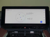 ディスプレイオーディオを装備。スマホとクルマをつなぐことで、これまでのナビに加えて、いろんなサービスが楽しめます。