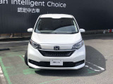 ひと目見て親しみをおぼえ、時を過ごすほどに愛着が深まっていく洗練をきわめたシンプルなデザイン。家族の日々に心地よく寄りそいます。