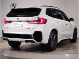 BMWのお車は、&ldquo;駆け抜ける歓び&rdquo;を体現しております。走行の安定性とコーナリングの良さを追求し、思い通りにハンドルの操作可能です。