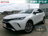 プラチナホワイトパールマイカのハリアー入荷しました。外装のカッコよさはもちろんですが内装の高級感を実際にお確かめいただきたいです!シートの肌触り、インテリアの細かなこだわりなどもぜひお楽しみください。
