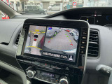 上から車を見下ろしたような画面が駐車をサポート、運転が苦手な方でも安心してお使い頂けます!!