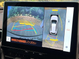 【パノラミックビューモニター】専用のカメラにより、上から見下ろしたような視点で360度クルマの周囲を確認することができます☆死角部分も確認しやすく、狭い場所での切り返しや駐車もスムーズに行えます。