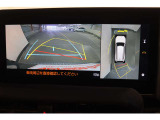 【全周囲カメラ】車両の周辺360度を見渡すことができ、死角をなくせます。