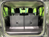 普段のお買い物や通勤、送迎等に十分な荷室スペースを確保しております。セカンドシートを倒すと、大きな荷物の積載も可能です♪