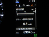 運転席のメータパネル類は常に視界に入る場所ですので、大事なチェックポイントです。ぜひ実際にご乗車ください。
