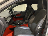 ◆LIBERALAは、輸入車選びの新たなスタイルを提案するインポート・セレクト・ブランドです。オーナー様となる方がクルマから直接感じる感性を第一にした、最良の一台との出会いをコーディネートいたします。