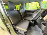 運転席シート廻りは使用感も少なく、良好な状態となっています。丁寧に使われていたことがよくわかりますね。