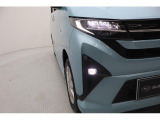 消費電力の少ないLEDヘッドランプを採用しています。フォグランプもLED仕様になっています。